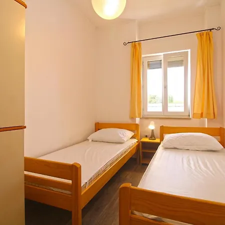 Aleks 2271 Apartment Pula